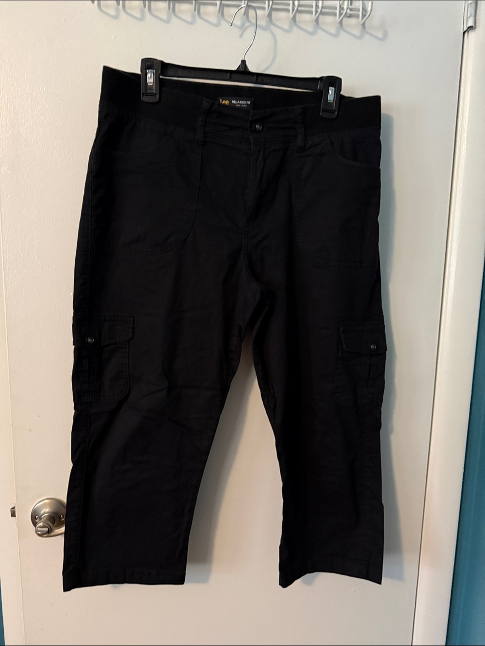Lee Black Cropped Cargo Pants for Women